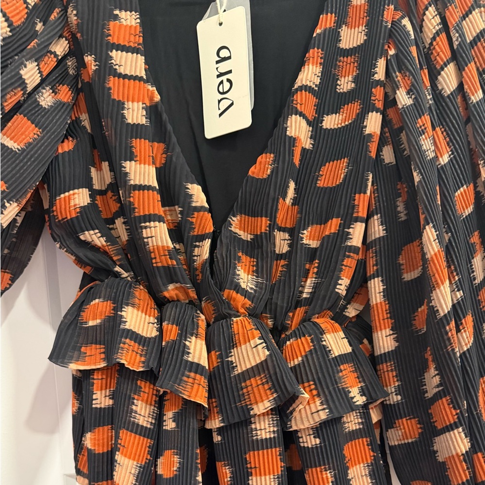 Verb Top- NWT - Picture 3 of 3